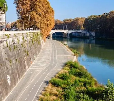 Double Next To Lungotevere * Rome