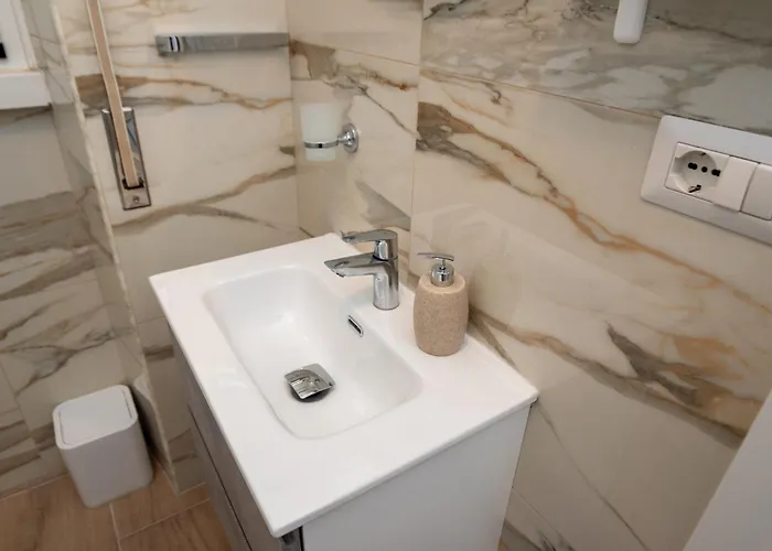 Double Next To Lungotevere Roma